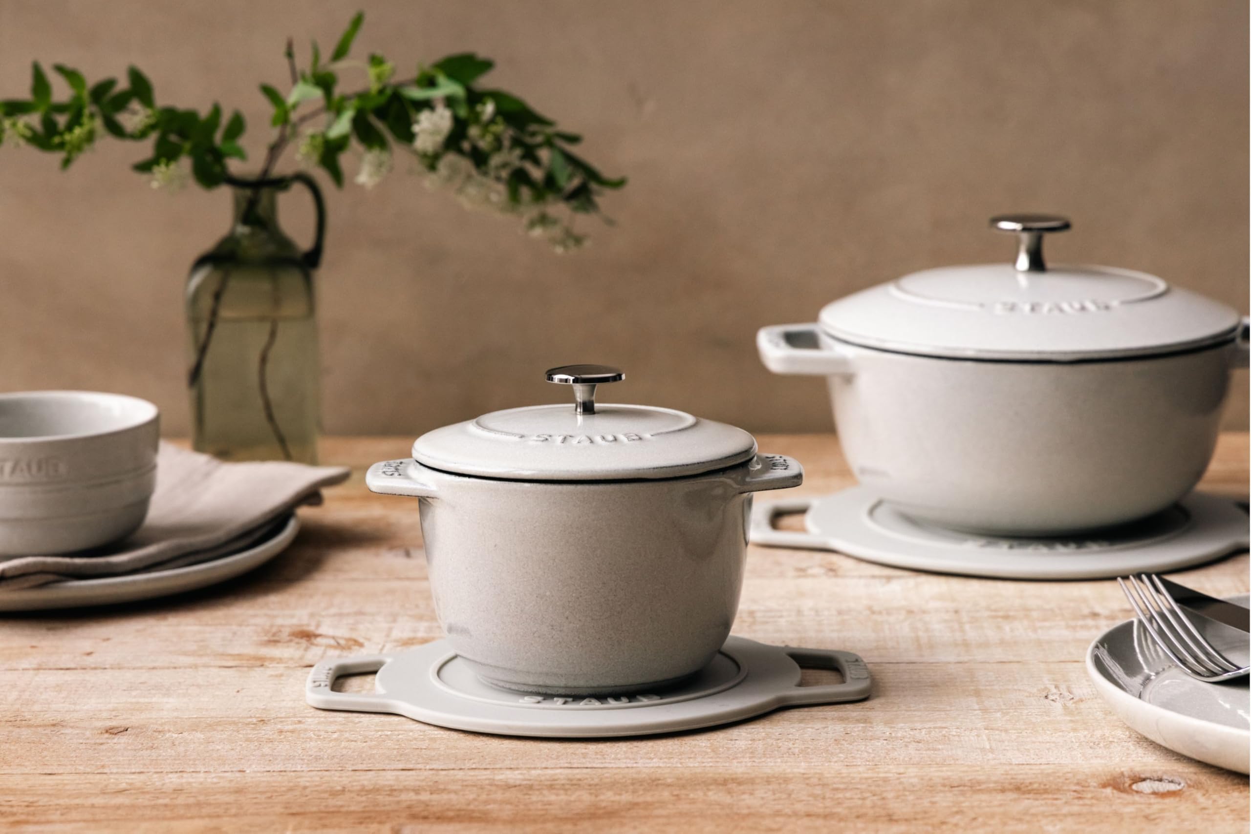 A*e様 ストウブ　カンパーニュ　27センチ　鍋敷きセット売り Amazon｜staub ストウブ 「 シリコーン トリベット S カンパーニュ